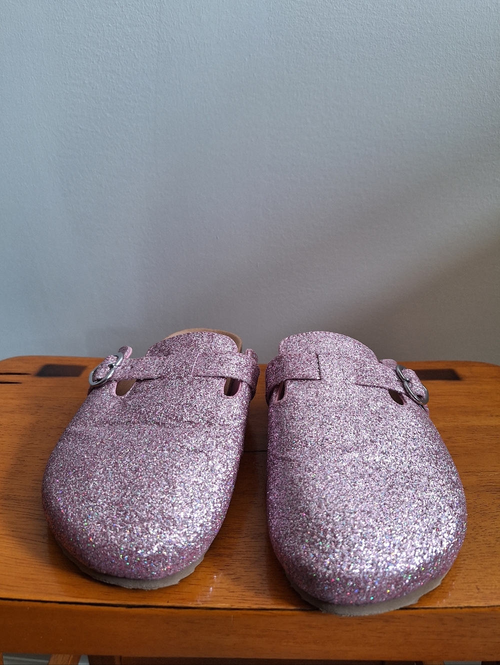 OLD NAVY Glitter Faux-Leather Buckled Clog Shoes for Girls Size 4Y - Picture 3 of 10